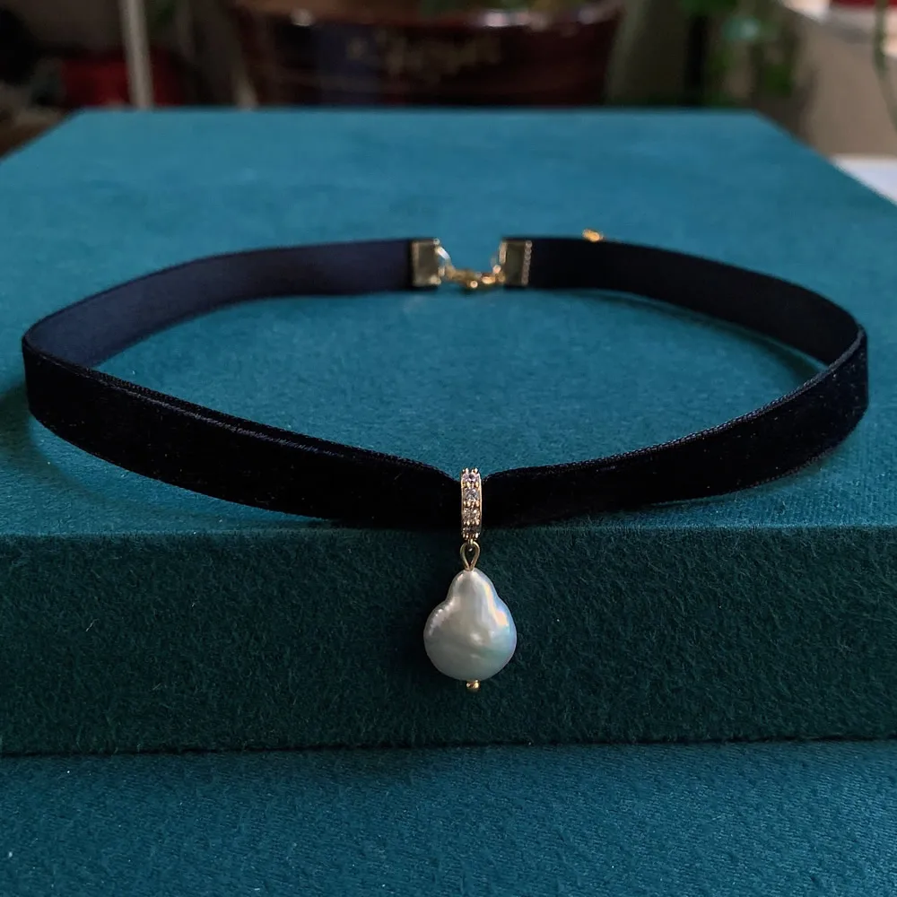 Pearl Choker Necklace Vintage - Siyah Kadife Kurdele Gerdanlık Düzensiz Su