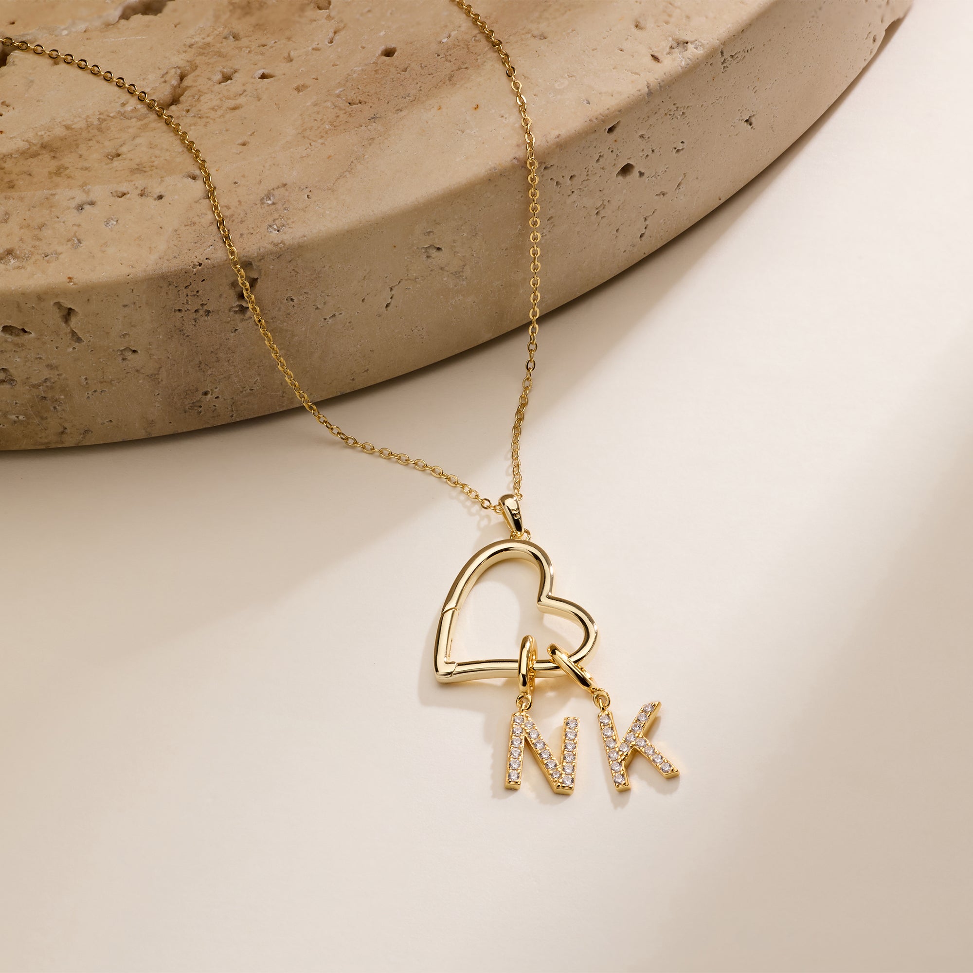 Initial Letter Necklace 18K Gold - Kişiye Özel Açık Kalp Kolye, Kişiselleştirilmiş