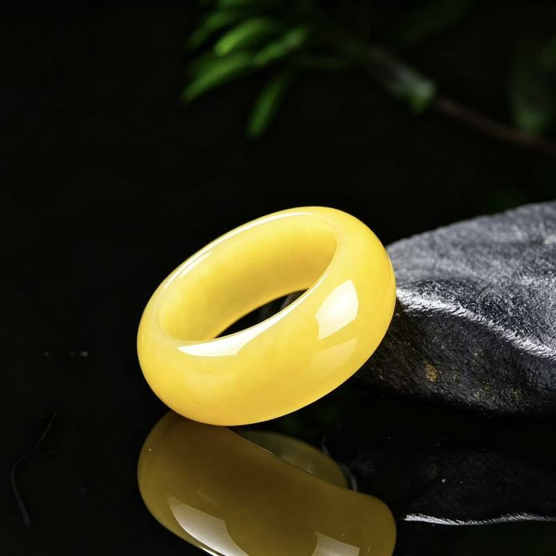 Gerçek A sınıfı yeşim taşı yüz - Rings incelemesi ve fiyatı